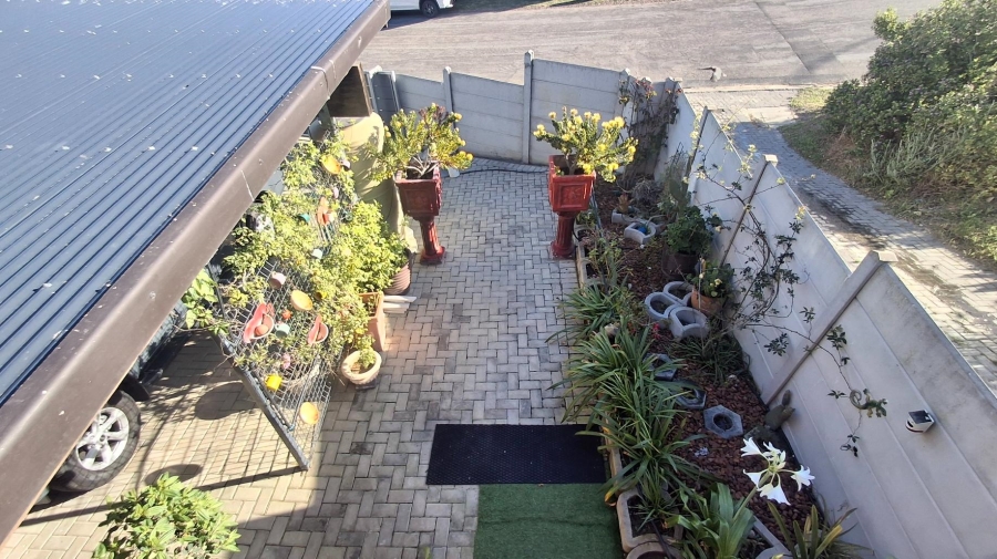 4 Bedroom Property for Sale in Dana Bay Western Cape